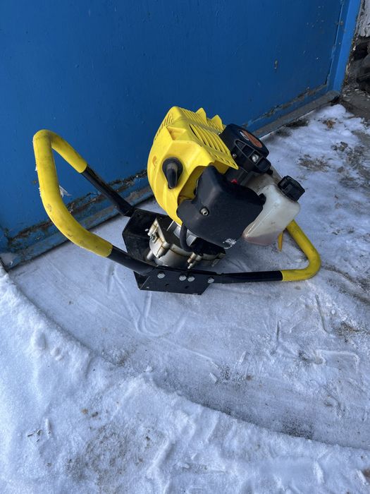 Продам мотобур ( бензобур)