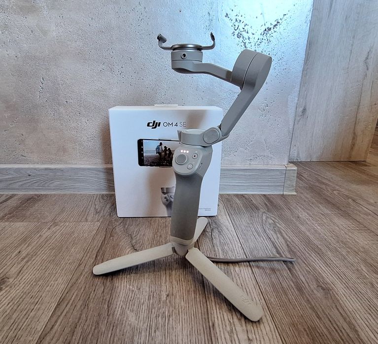Стабилизатор/Гимбъл DJI OM 4 SE за смартфон