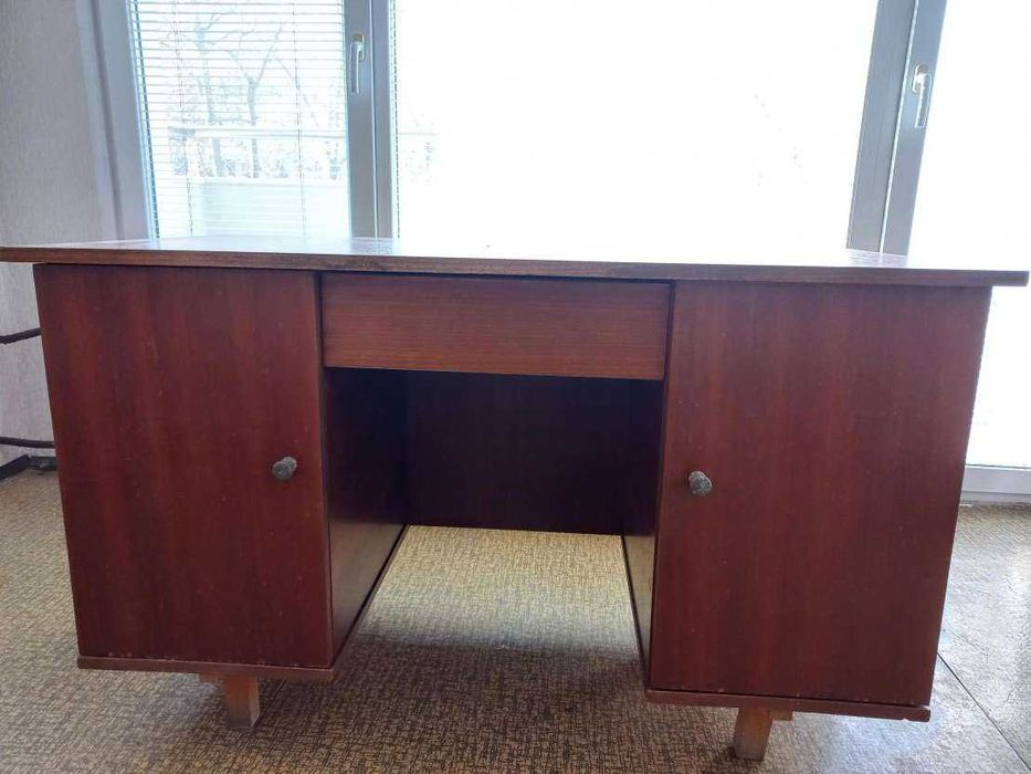 Запазено ученическо бюро