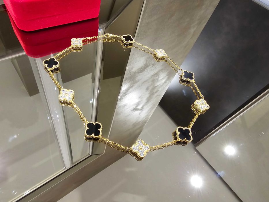 Van Cleef & Arpels VCA Gold Black Alhambra 10 Motif Дамско Колие