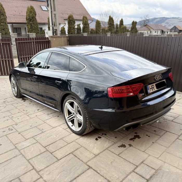 Audi S5  2012  333CP Quattro