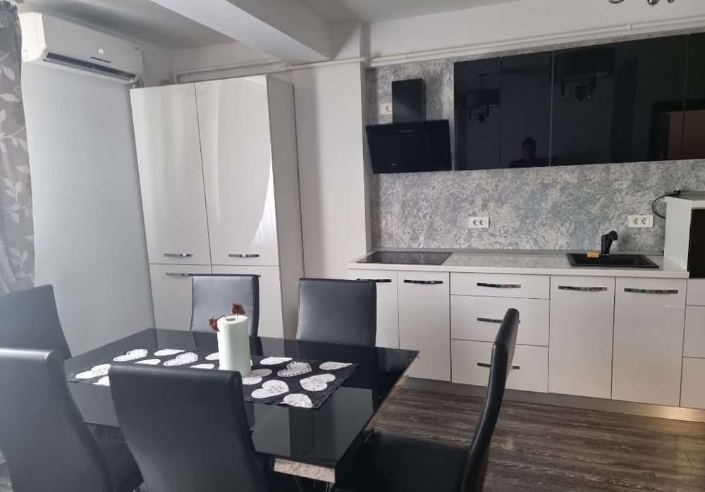 Centru Pitesti Crinului