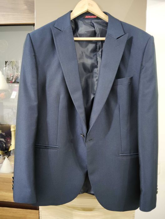 Sacou eveniment purtat o data