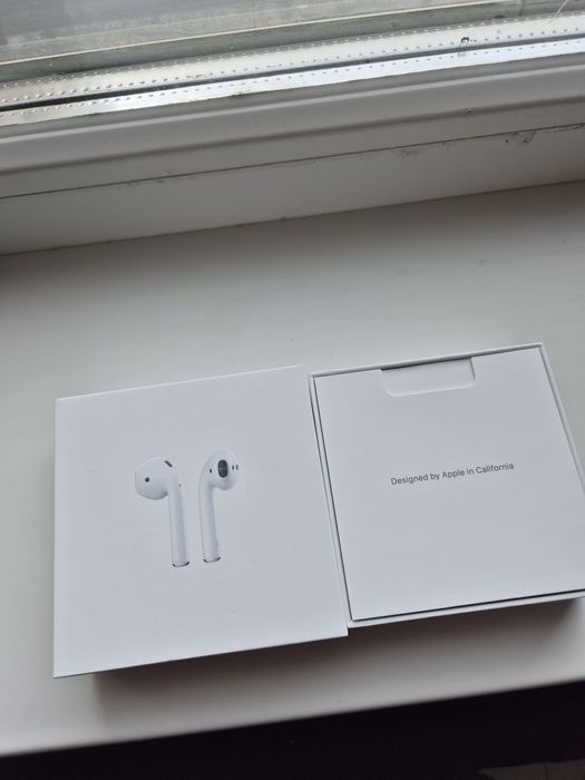 AirPods наушники
