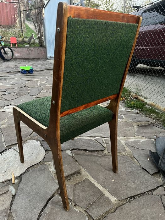 Стул деревянный продам