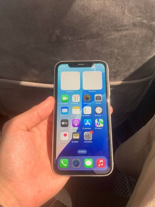 Айфон xr 64 гб..