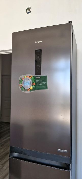 Продаю холодильник Hotpoint