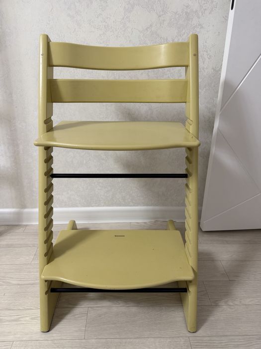 Продам стульчик Stokke tripp trapp