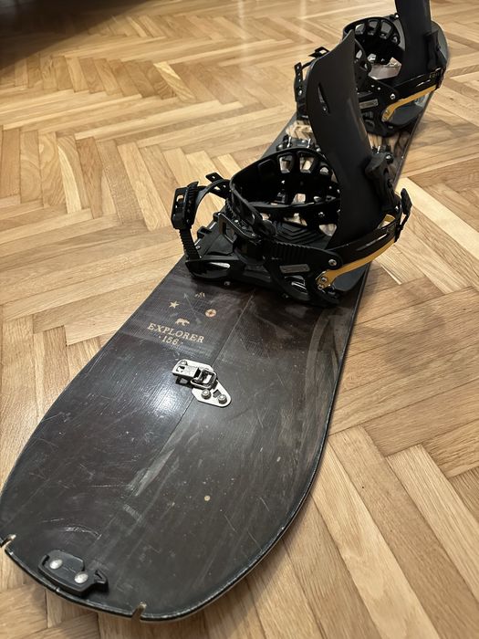 Splitboard Jones Explorer 156 + Karakoram Connect-R + Piei Jones