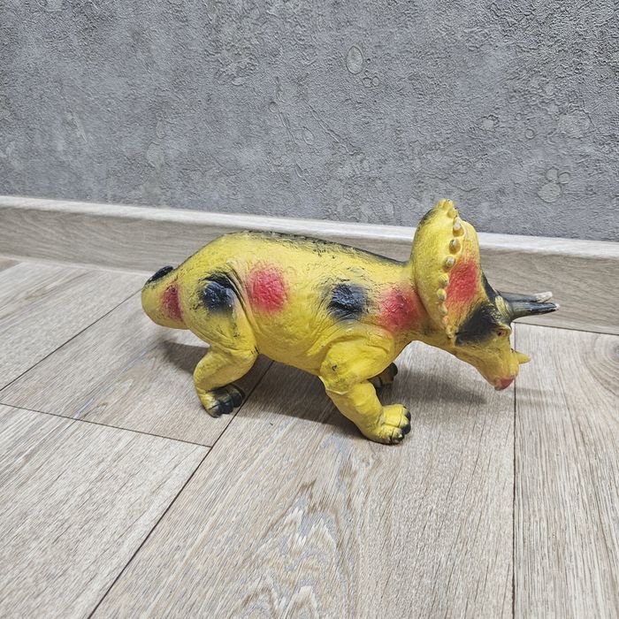 Игрушки динозавры