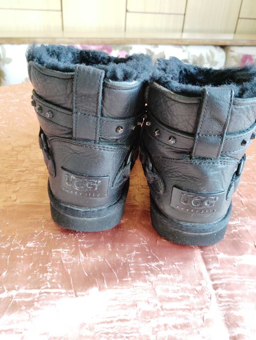 Детски топли ботички UGG за момиче естествена кожа