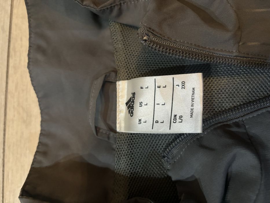 Adidas FC Bayern Munich оригинално яке, размер L, като ново