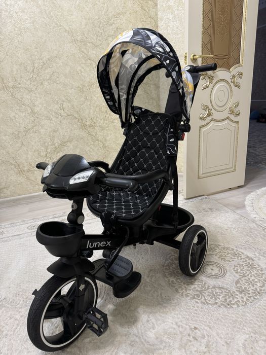 Трёхколёсный велосипед