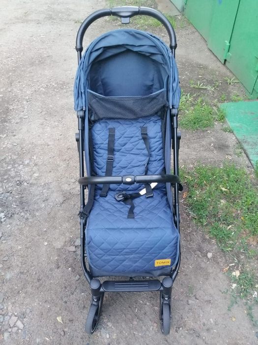 Продам прогулочную коляску