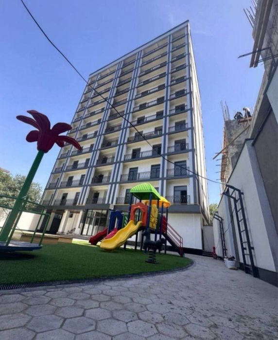 Продается 1 ком. квартира, 33м2+4м2. ЖК «Darkhan Residence».  Мирзо У.