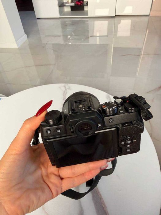 Fujifilm X-T100 + XC 15-45mm