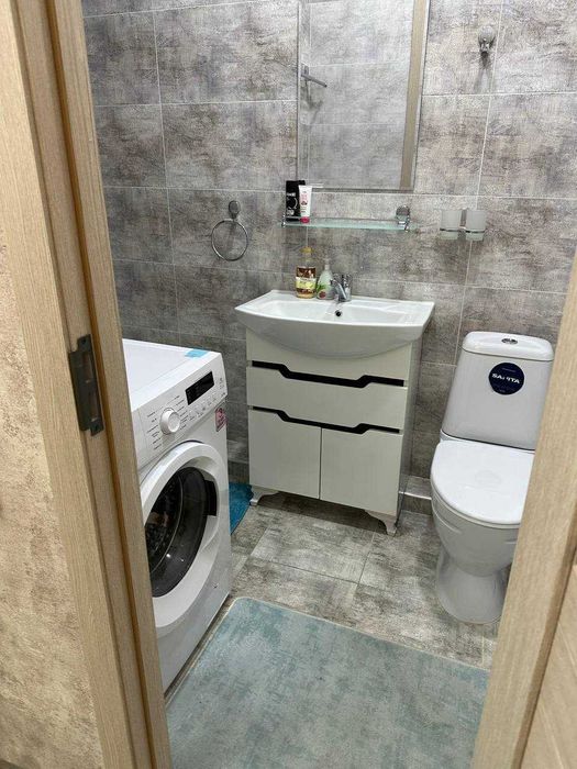 СРОЧНО, сдаётся 2х комнатная квартира на улице Махтумкули !!