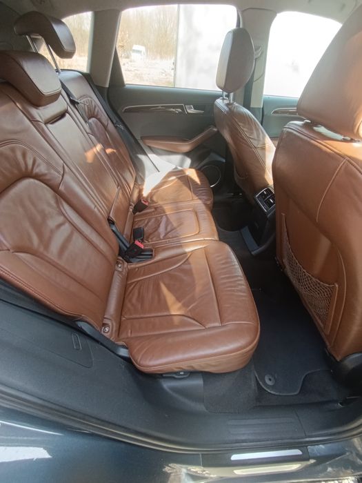 Audi Q5 2.0 benzina Quattro - raport car vertical și carte service