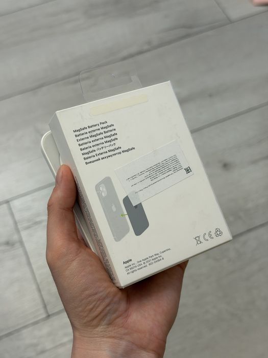 Оригинальный Apple MagSafe Battery Pack