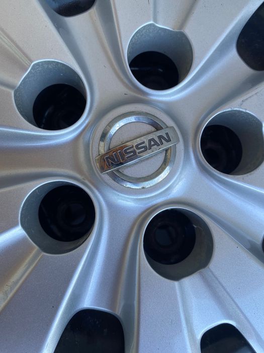 Roti de iarna Nissan 205/55/16 senzori presiune inclusi