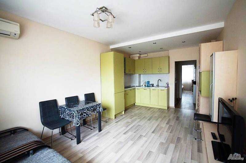 Дава се под наем Двустаен апартамент в Бургас, Лазур - 65 кв.м за 433.5 € - Снимка #3