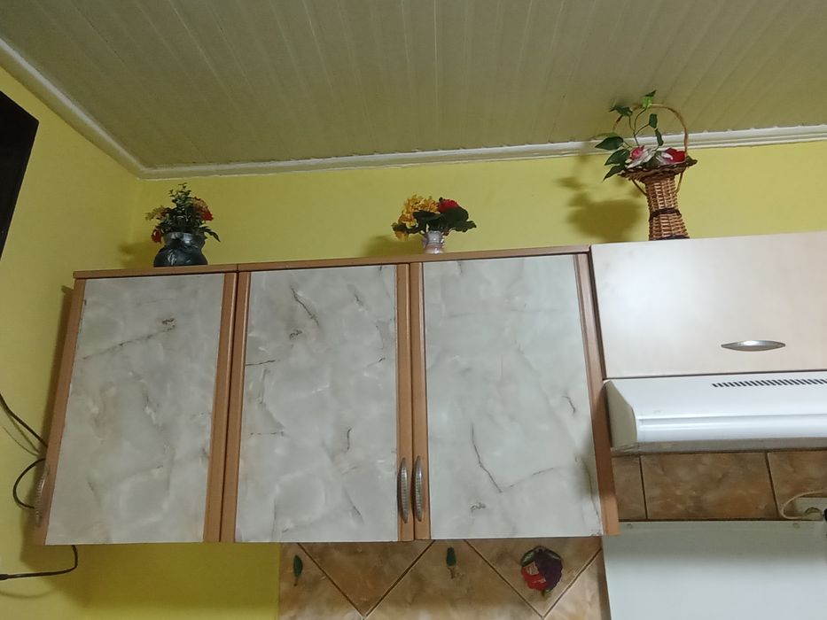 Vând mobila de bucatarie