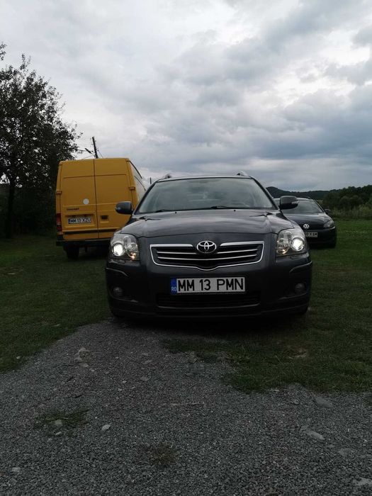 Toyota Avensis pentru dezmembrari sau reparat