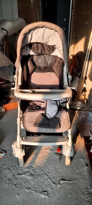 Каляска сотилади 500.000