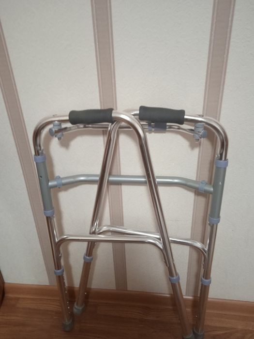 Ходунки универсальные