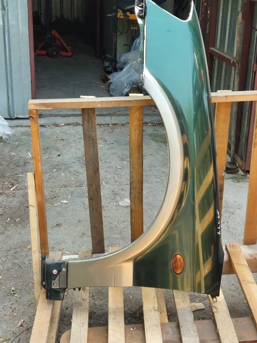 Крыло переднее на Subaru Outback B4 ..