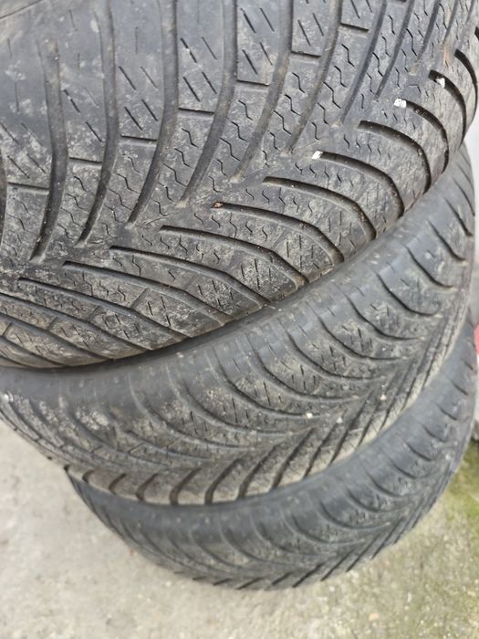 Vând 4 buc All Season 205 60 16, M+S