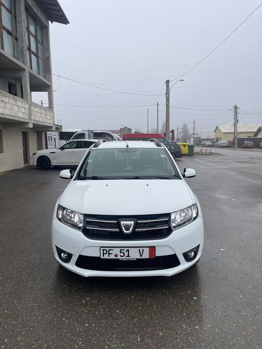 Vând Logan MCV 2014