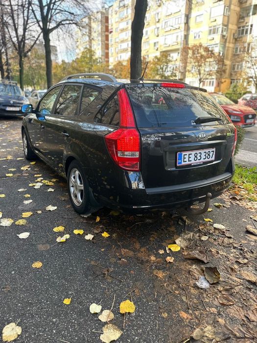 Utilizat Kia Ceed 2011 luna 12