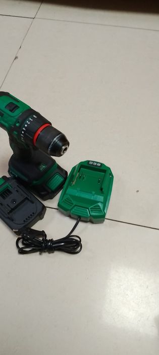 Продам шуруповёрт 20 в