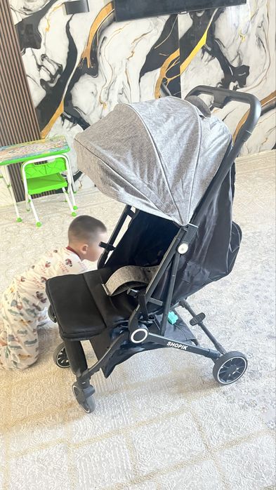 Продам прогулочную коляску