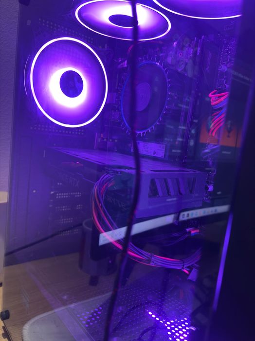 Set gaming (unitate, monitor , căști și mouse )