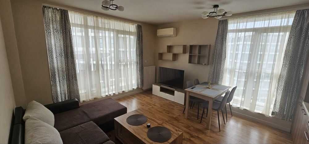 Двустаен апартамент под наем Дружба 2