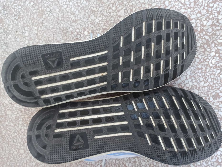 Маратонки Reebok 45.5