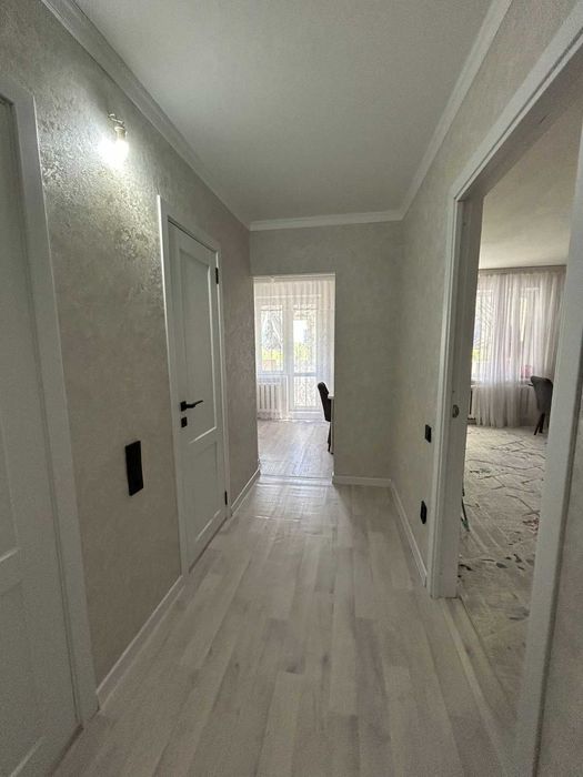 Продам 1 комнатную 8 мкр