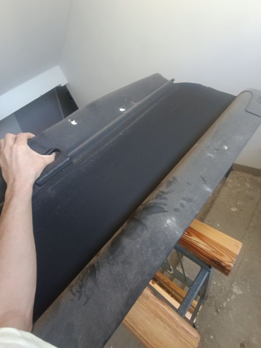 Продается шторка багажника на БМВ