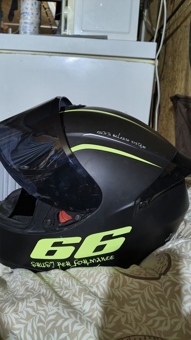 Мотоциклетный шлем новый