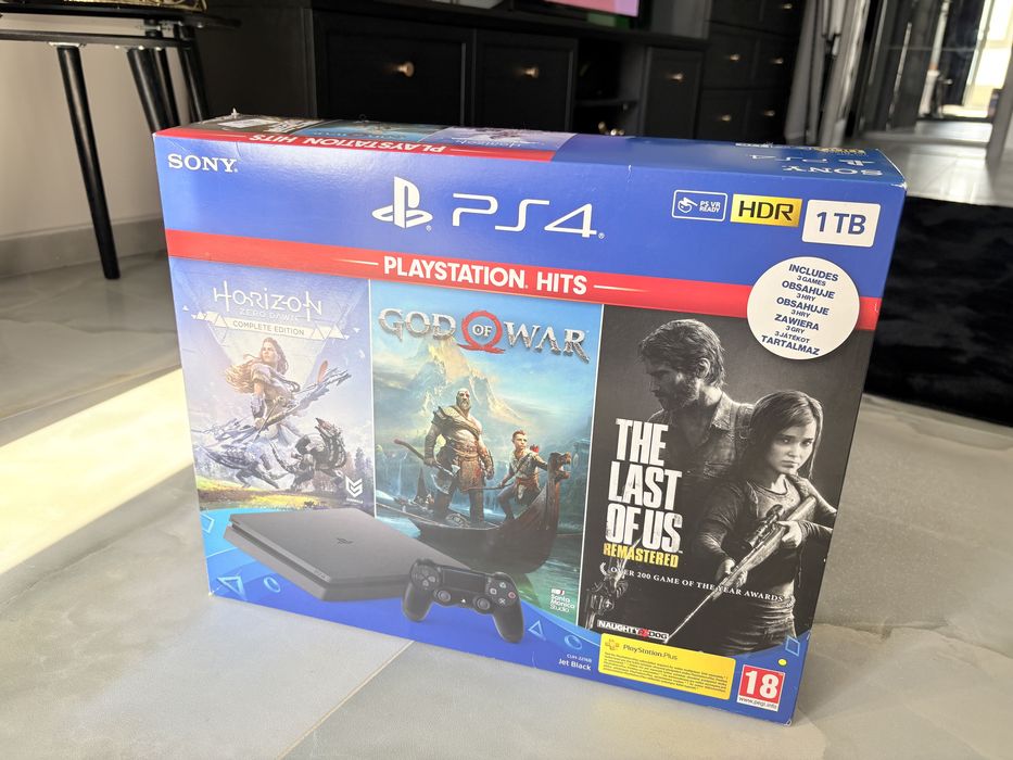 PLAYSEAT + volan schimbator pedale + PS4 (gaming set)