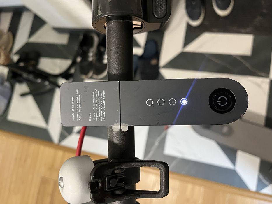 Продаю электросамока