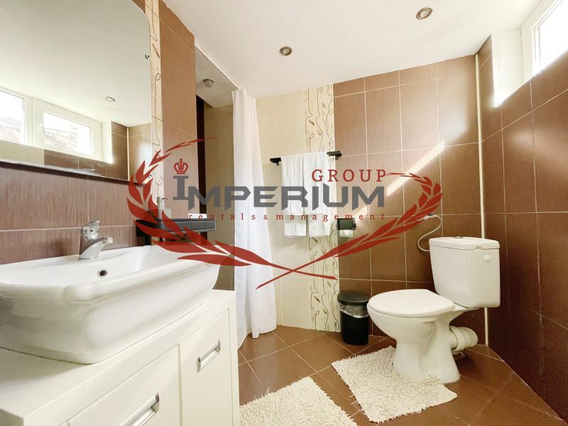 Дава се под наем Двустаен апартамент в Варна, Бриз - 70 кв.м за 714 € - Снимка #10