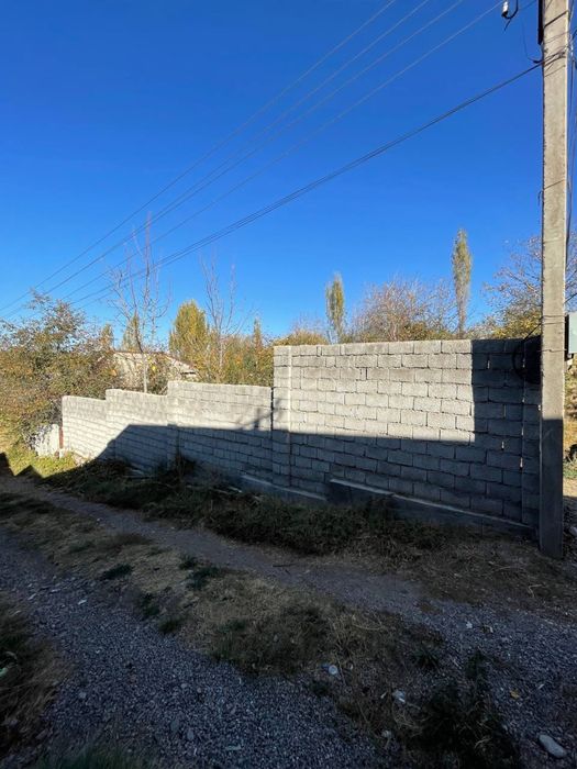 Parkentda 6-sotix dacha sotiladi, Shaxardan 20 km, dacumenti tayyor