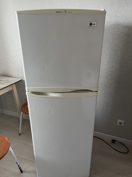 Холодильник марки LG