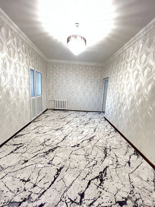 Чиланзар 19 1/3/4 1,5*6 балкон с ремонтом