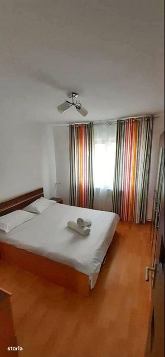 Apartament cu 3 camere decomandat in Navodari