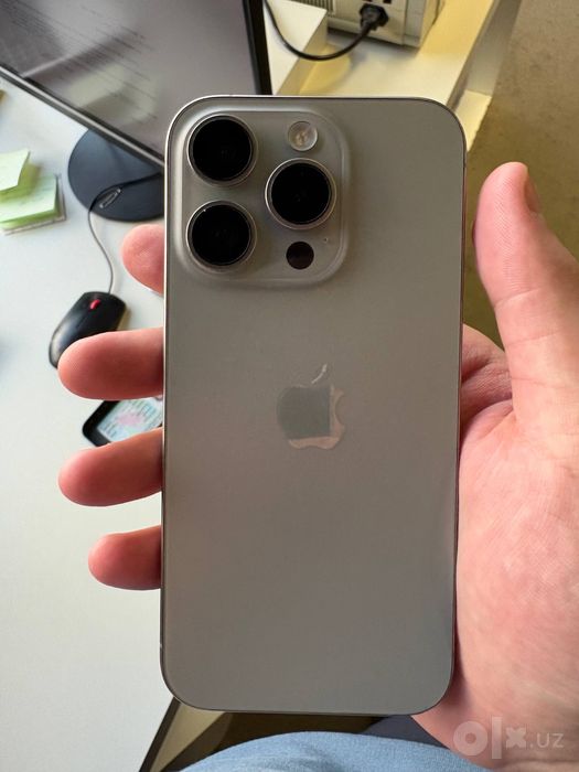 Iphone 15 pro natural