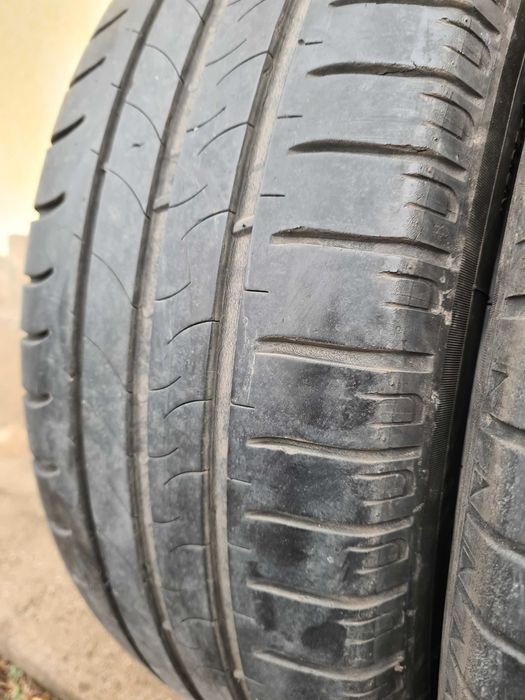 2 бр. летни гуми 215/60/16 Michelin DOT 3715 4,5 mm